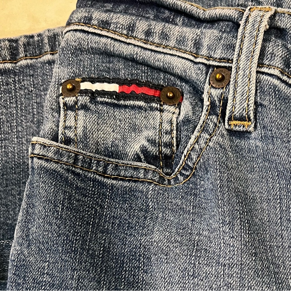 Tommy Hilfiger Blue Denim Jeans with Tan Label